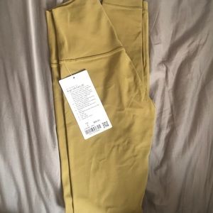 BRAND NEW LULULEMON